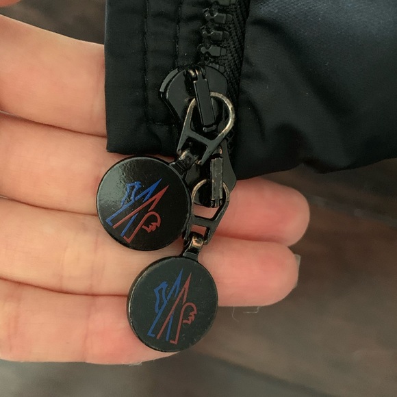 Moncler Women’s Hooded Down Puffer Coat - Picture 7 of 13